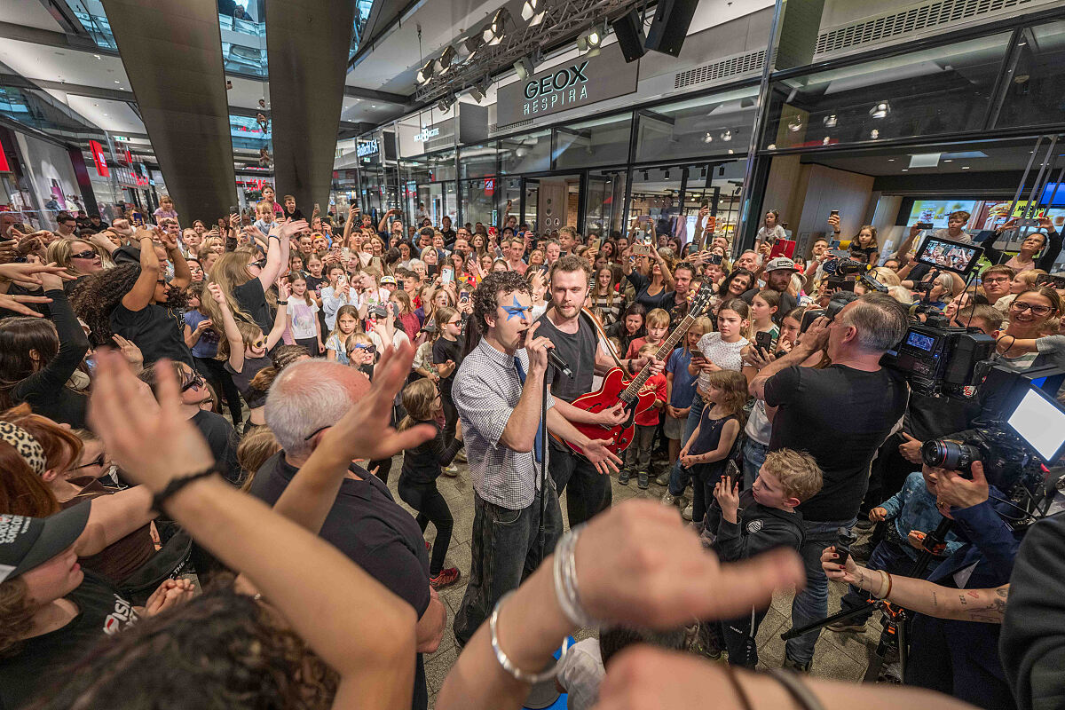 Bild 2_Alle Fans tanzten zu Tanzschein